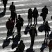 Διπλή αύξηση το 2022 για τους μισθωτούς του ιδιωτικού τομέα