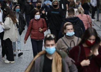 Η ΕΛΣΤΑΤ αναζητά 60.000 απογραφείς με μισθό 1.200 ευρώ