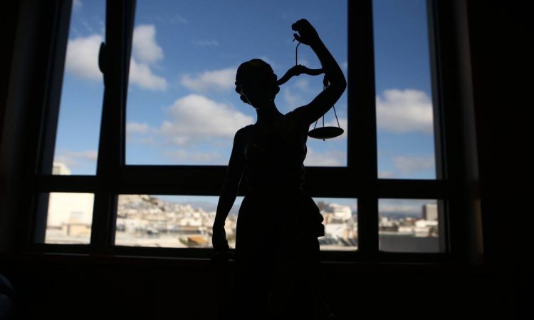 Κατερίνη: 21χρονος συνευρέθηκε ερωτικά με 12χρονη και τιμωρήθηκε με… επίπληξη από το δικαστήριο!