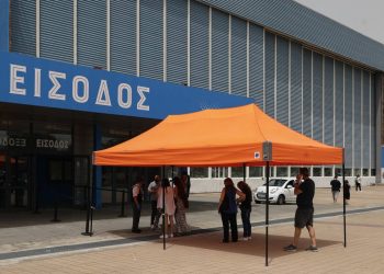 Τρίτη δόση εμβολίου: Ξεκινά με 285.000 ανοσοκατεσταλμένους – Με SMS η ενημέρωση – Ποιοι ακολουθούν