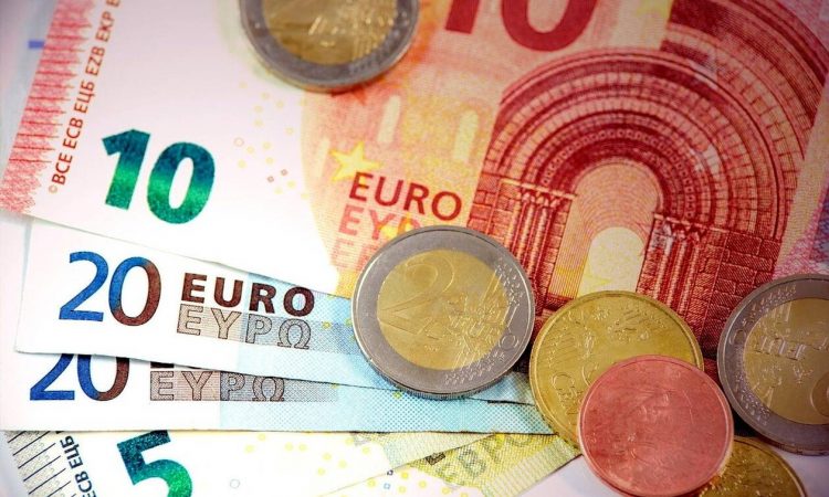 ΟΑΕΔ: Από σήμερα η υποβολή αιτήσεων για το ειδικό εποχικό βοήθημα – Αναλυτικός πίνακας
