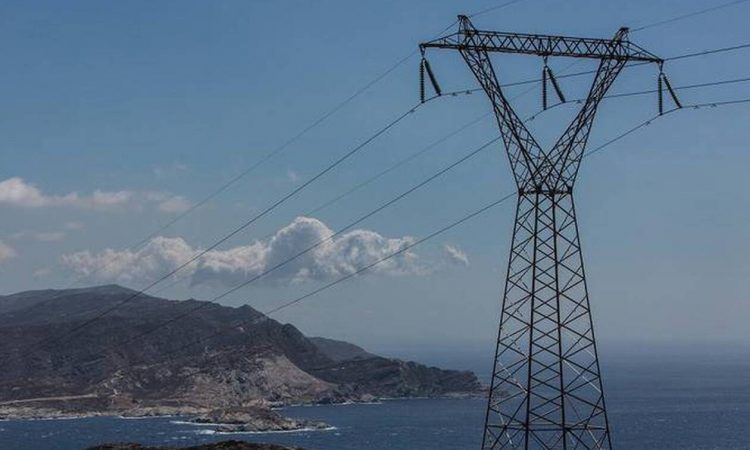 Αύξηση τιμών στο ηλεκτρικό ρεύμα: Τα μέτρα που εξετάζει το υπουργείο Περιβάλλοντος