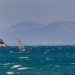 Καιρός: Παραμένουν και σήμερα οι υψηλές θερμοκρασίες – Πού θα βρέξει