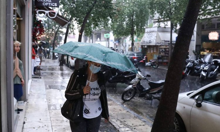 Καιρός: Φθινοπωρινό το σκηνικό σήμερα Σάββατο – Σε ποιες περιοχές αναμένονται βροχές