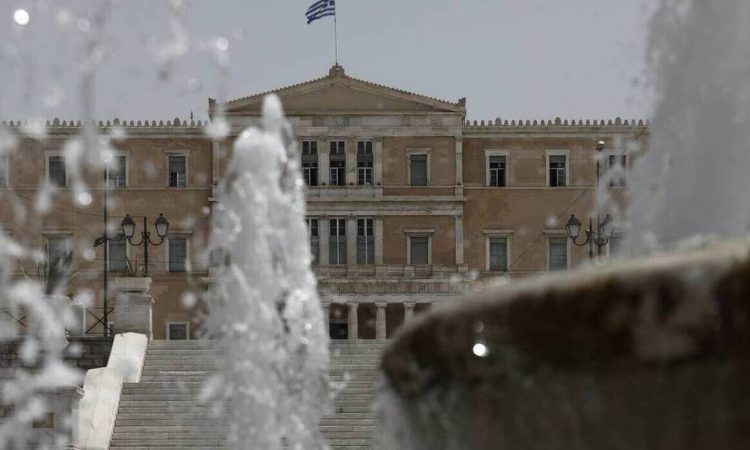 Καιρός: Σαββατοκύριακο με ζέστη μετά τις βροχές και την πτώση της θερμοκρασίας