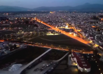 Γνωρίστε την Λάρισα από μια άλλη οπτική – Η πόλη με τους πεζόδρομους μήκους 9 χλμ, τα δύο αρχαία θέατρα και τα χιλιάδες café, γοητεύει… (βίντεο)