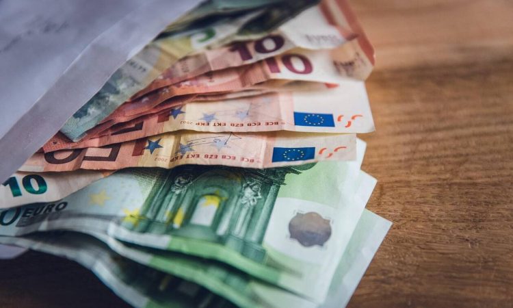 Πληρωμές από σήμερα σε 72.000 δικαιούχους – Ποιοι θα δουν λεφτά μέχρι τις 17 Σεπτεμβρίου