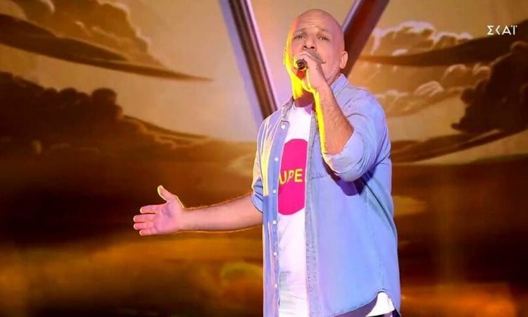 The Voice: Το τραγούδι του Νίκου Μουτσινά και το «άκυρο» από τους κριτές (videos)
