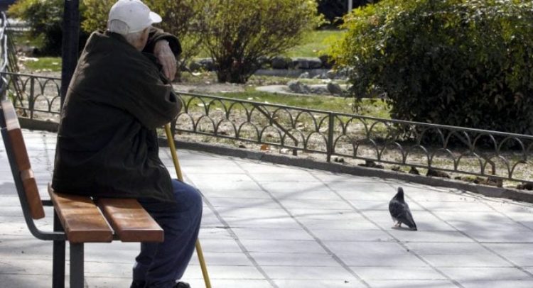 Τι ισχύει για τα όρια ηλικίας συνταξιοδότησης από 1/1/2022- Η Ρούλα Τζάνη, υπεύθυνη Γραφείου Συνταξιοδοτικών Θεμάτων μας ενημερώνει
