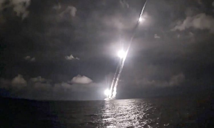 Νότια Κορέα: Προχώρησε σε πετυχημένη εκτόξευση βαλλιστικού πυραύλου