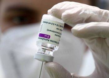 Η AstraZeneca ετοιμάζει εμβόλιο για τον καρκίνο με την τεχνολογία του εμβολίου για τον κορωνοϊό