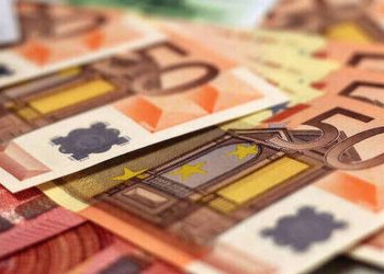 Έκτακτο μέρισμα: Ποιοι θα λάβουν χριστουγεννιάτικο «μποναμά» – Πόσα χρήματα θα πάρουν