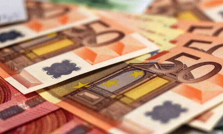 Έκτακτο μέρισμα: Ποιοι θα λάβουν χριστουγεννιάτικο «μποναμά» – Πόσα χρήματα θα πάρουν
