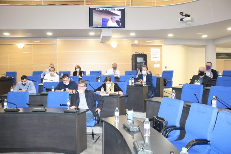 “Ναι” από το Περιφερειακό Συμβούλιο Θεσσαλίας στη ΜΠΕ της Μεσοχώρας για μείωση των εκπομπών αερίων
