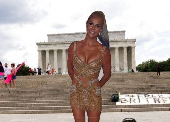 Britney Spears: Οι γυμνοί «πανηγυρισμοί» μετά την απελευθέρωση από την κηδεμονία του πατέρα της