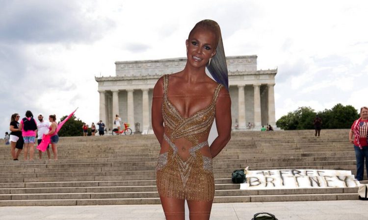 Britney Spears: Οι γυμνοί «πανηγυρισμοί» μετά την απελευθέρωση από την κηδεμονία του πατέρα της