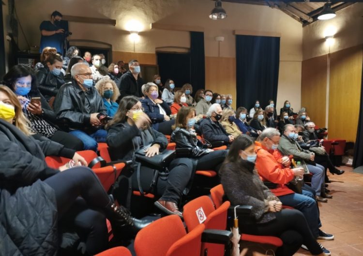 Ουσιαστική και χρήσιμη η Λογοτεχνική Βραδιά Κωμωδίας του Δημοτικού Θεάτρου Τρικάλων