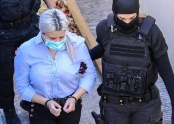 Δεν θα είναι ούτε 40 – Σε πόσα χρόνια θα είναι έξω η Έφη