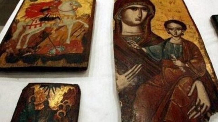 Ένταση στη δίκη για τις κλεμμένες εικόνες από ναούς και μοναστήρια-Ότι ανήκουν στην προσωπική του συλλογή ισχυρίζεται ο Τρικαλινός επιχειρηματίας