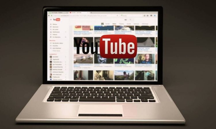 Τo YouTube έκλεισε για μια εβδομάδα το κανάλι του προέδρου της Βραζιλίας λόγω του… κορονοϊού