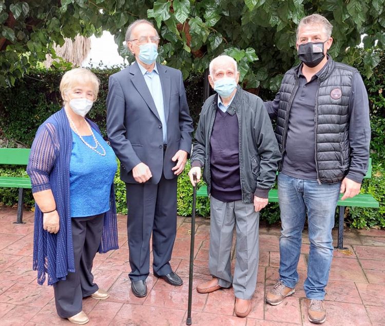 Τιμήθηκε ο 105χρονος μοναδικός επιζών της μάχης στο ύψωμα 731