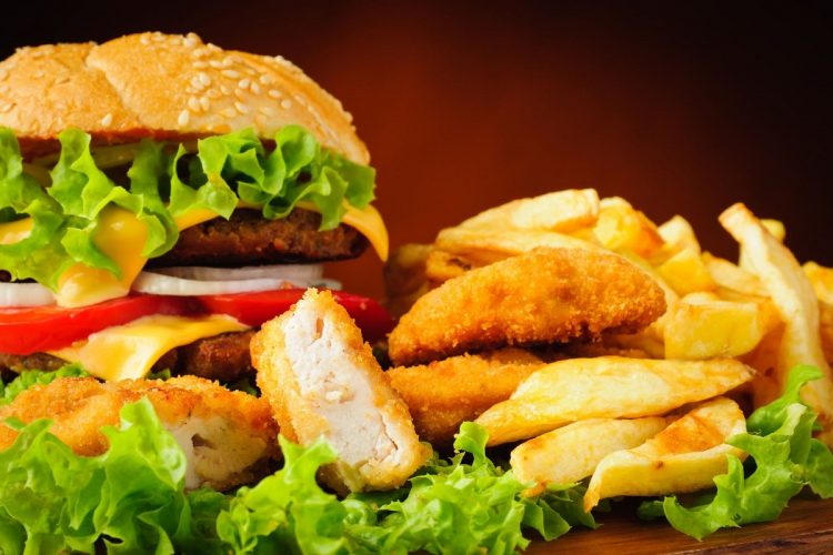 Πωλείται επιχείρηση fast food σε κεντρικό δρόμο των Τρικάλων