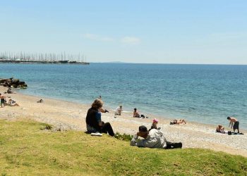 Καιρός τώρα: Ηλιόλουστη η Τρίτη με νέα άνοδο της θερμοκρασίας (pics)