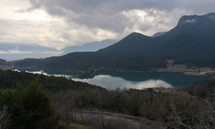 Καιρός: Με τοπικές βροχές και άνοδο της θερμοκρασίας η Τετάρτη – Η πρόγνωση για την 28η Οκτωβρίου