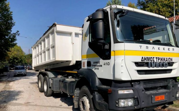 Ανακατασκευάστηκε όχημα για τα κλαδιά και την καθαριότητα
