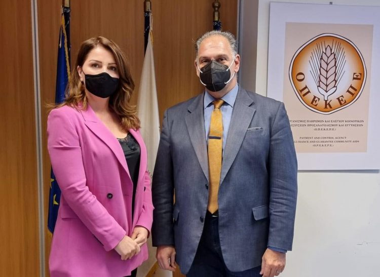 Στον ΟΠΕΚΕΠΕ για την άμεση καταβολή της προκαταβολής της ενιαίας ενίσχυσης  η  Παπακώστα