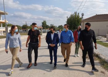 Τα έργα στον οικισμό Ρομά στο Κηπάκι επισκέφθηκε ο ΓΓ Κοινωνικής Αλληλεγγύης