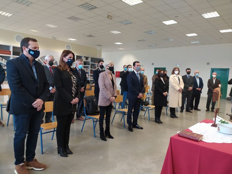 Κλειστές πόρτες, ανοικτοί… ορίζοντες στις φυλακές Τρικάλων- Εγκαινιάστηκε ο πολυχώρος/βιβλιοθήκη