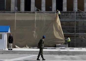 Συναγερμός για το κτήριο της Βουλής: Εντοπίστηκαν ρηγματώσεις – Κίνδυνος από επόμενη κακοκαιρία