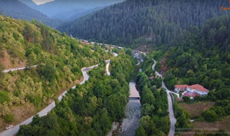 Βοβούσα: Το κρυφό διαμάντι του Ζαγορίου που χωρίζεται στα δυο από τον Αώο (vid)