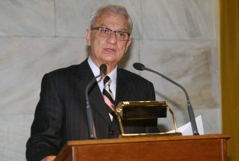 O Σωτήρης Χατζηγάκης κατά των ακροδεξιών “σταγονιδίων”