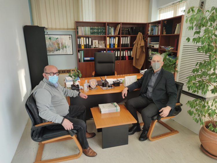 Θέματα που αφορούν στις σχολικές μονάδες του Δήμου Φαρκαδόνας συζητήθηκαν σε συνάντηση με τον Δήμαρχο Φαρκαδόνας ο Χρήστος Τρικάλης