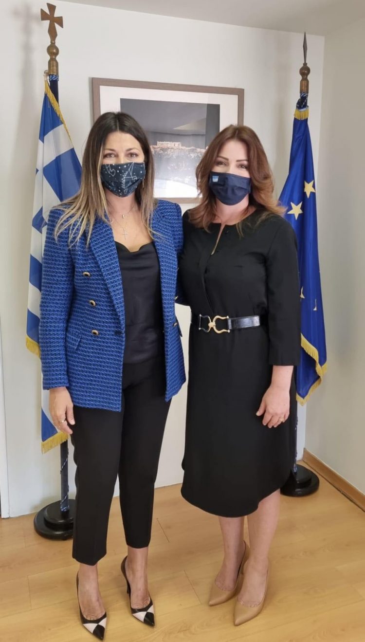 Θετική ανταπόκριση Ζαχαράκη σε Παπακώστα στην ερώτηση για τον Τουρισμό