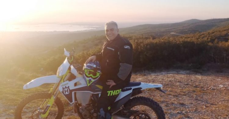 Αυτός είναι ο 45χρονος που βρέθηκε νεκρός σε δωμάτιο ξενοδοχείου της Λάρισας