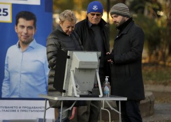 Βουλγαρία: Στις κάλπες οι πολίτες για τρίτη φορά φέτος