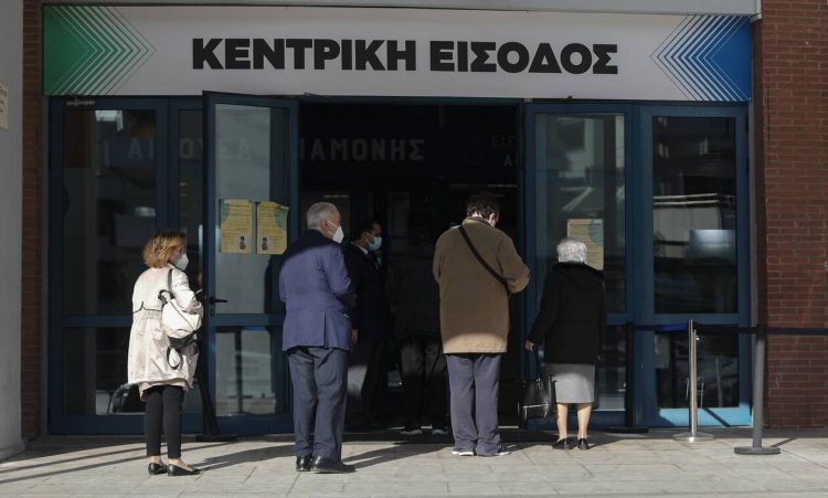 Emvolio.gov.gr: Από σήμερα τα ραντεβού για την τρίτη δόση – Ποιοι μπορούν να κλείσουν ραντεβού