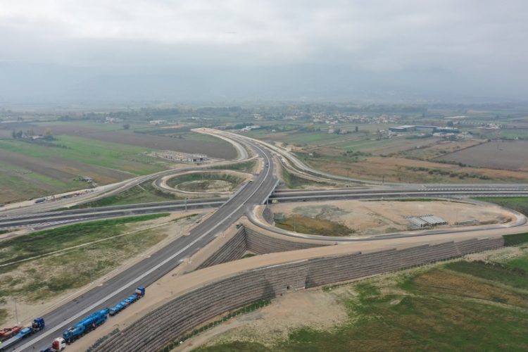 Εντυπωσιακή η πρόοδος των κατασκευαστικών εργασιών στο Νότιο τμήμα του Αυτοκινητοδρόμου Κεντρικής Ελλάδας – Ε65  (ΒΙΝΤΕΟ)