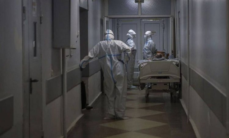 Κορονοϊός: «Μάχη» για ένα κρεβάτι στις ΜΕΘ Covid στη Βόρεια Ελλάδα – Στο 99% η κάλυψη