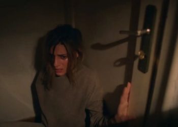“Μη με αφήσεις ποτέ γιατί θα σου κάνω κακό”: Συγκλονίζει η ταινία της Lacta για τις γυναικοκτονίες