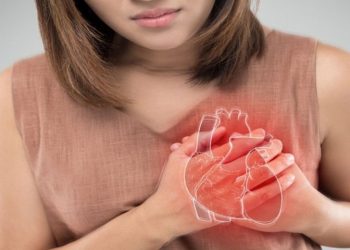 Υπερτασική κρίση: 7 (επτά) κυριότερα συμπτώματα που δεν πρέπει να αγνοήσετε