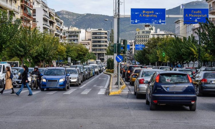 Τέλη κυκλοφορίας: Έρχονται τα ειδοποιητήρια – Ποιοι απαλλάσσονται, τσουχτερά πρόστιμα για παραβάτες