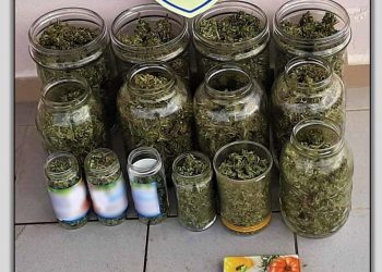 Τρικαλινός έκρυβε 2 κιλά κάνναβη σε βαζάκια του… γλυκού