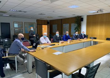 Ο υπουργός Κυριάκος Πιερακάκης στις εγκαταστάσεις της ΤΥΡΑΣ