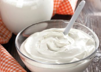 Υπέρταση: Τι όφελος έχει το γιαούρτι – Κάθε πότε να το τρώτε