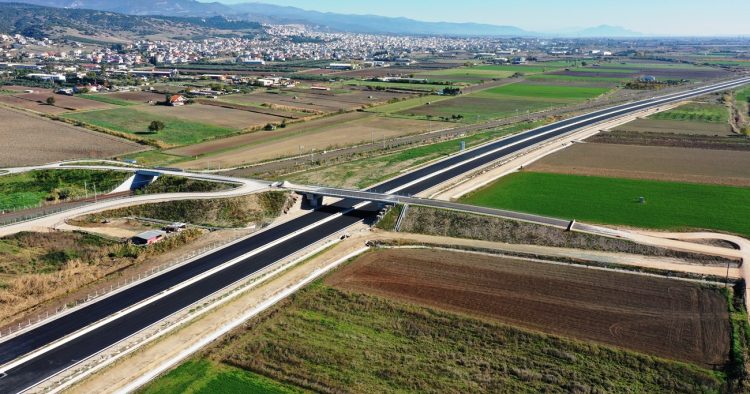 Το νότιο τμήμα του Ε65 πάει 1,5 χρόνο πίσω με ευθύνη Καραμανλή