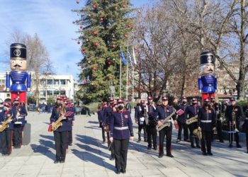Κάλαντα προϋπάντησης του 2022 από τη Δημοτική Φιλαρμονική Τρικάλων